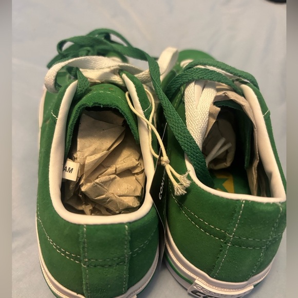 Converse One Star Pro Geeen Gold - A06645C
NWT W:7.5 M:6 - Picture 8 of 15